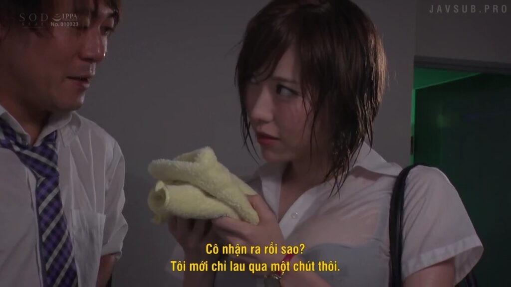 Cơn mưa bất chợt và ngày tăng ca sung sướng